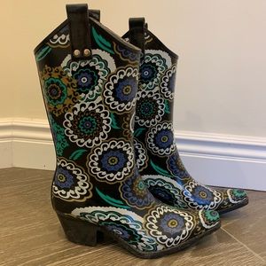 Super cute Nomad rain boots
